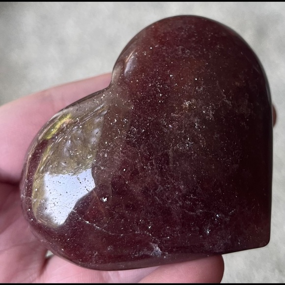 Tanzberry Quartz Polished Heart Carving - Picture 9 of 15